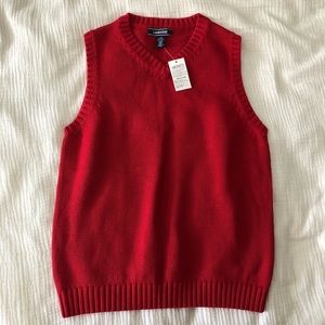 PREPPY RED SWEATER VEST
